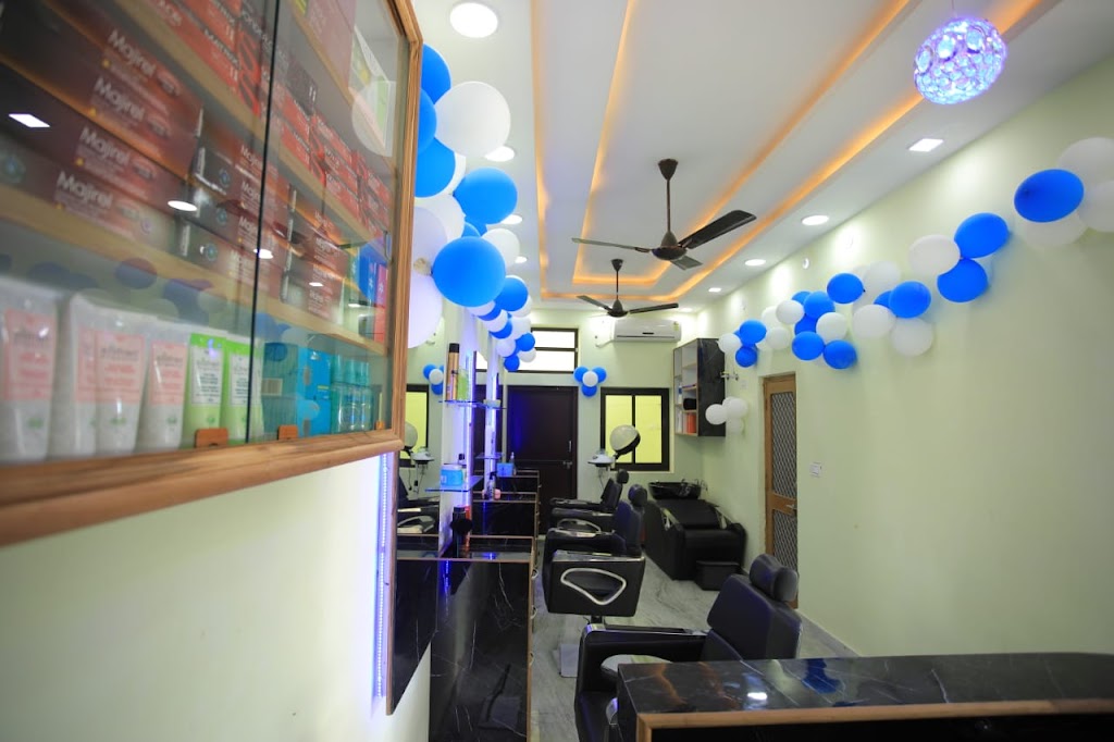 Platinum Touch Salon Academy Makeup Academy In Ajmer