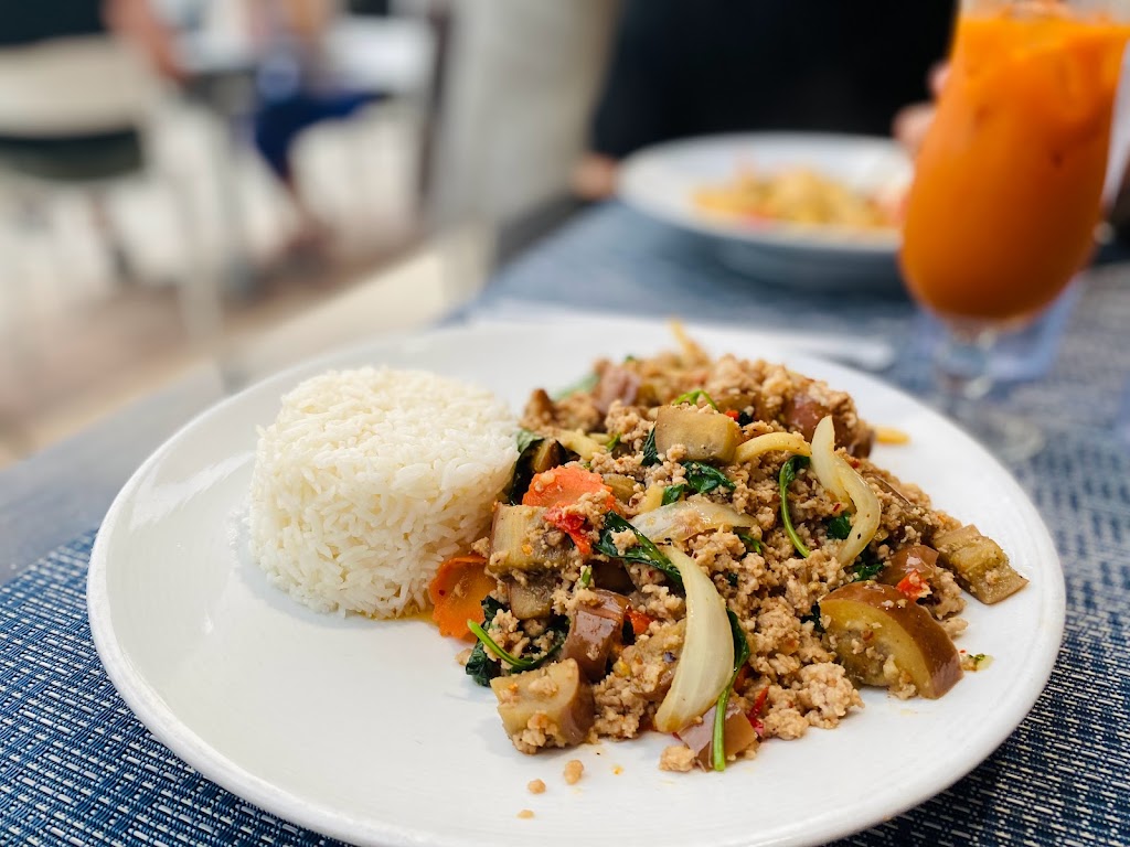 M&M Thai Café