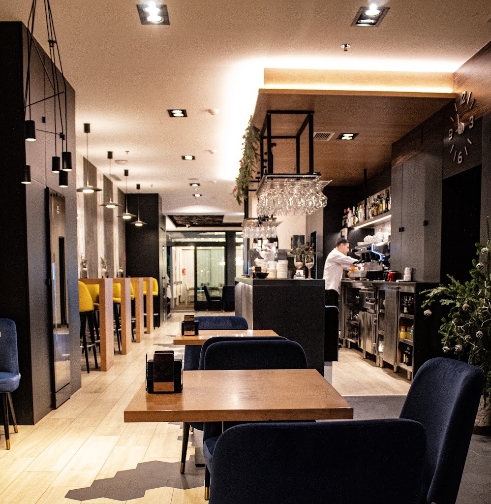 La Terraza Restaurante — Ambiente
