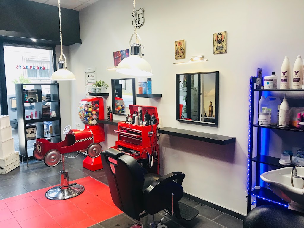 Barberia London — Interior