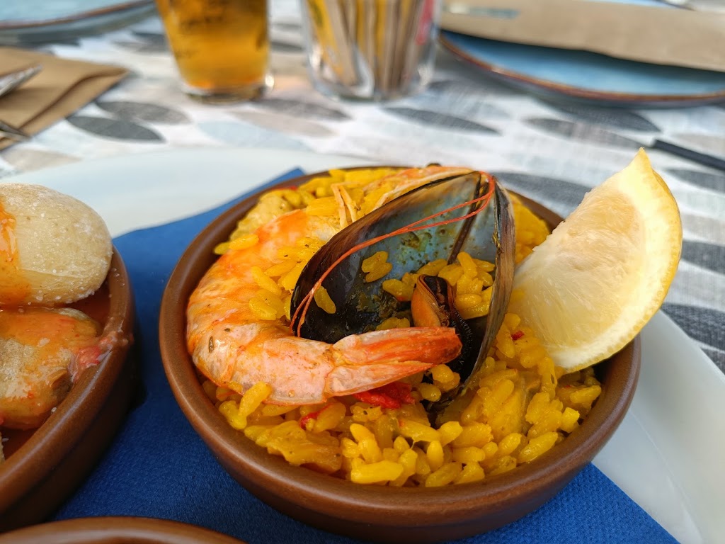 Restaurante tapas — Paella