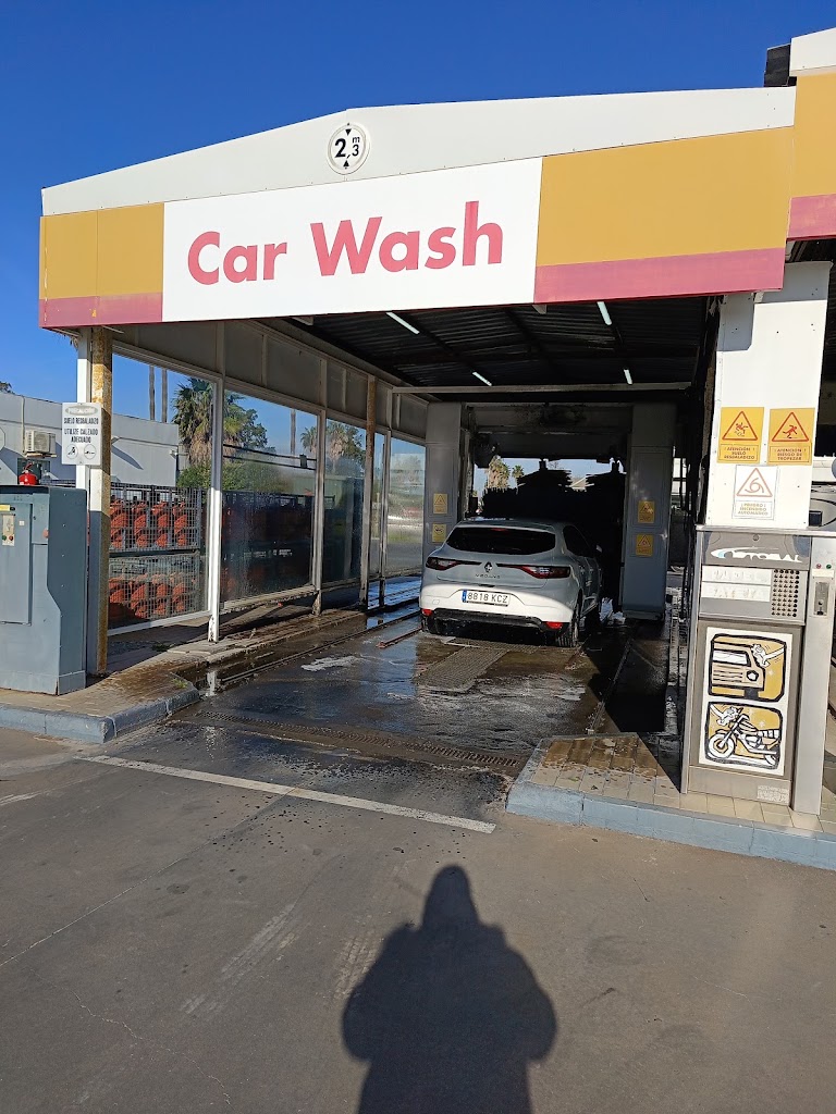 Shell Caballo Blanco — Exterior