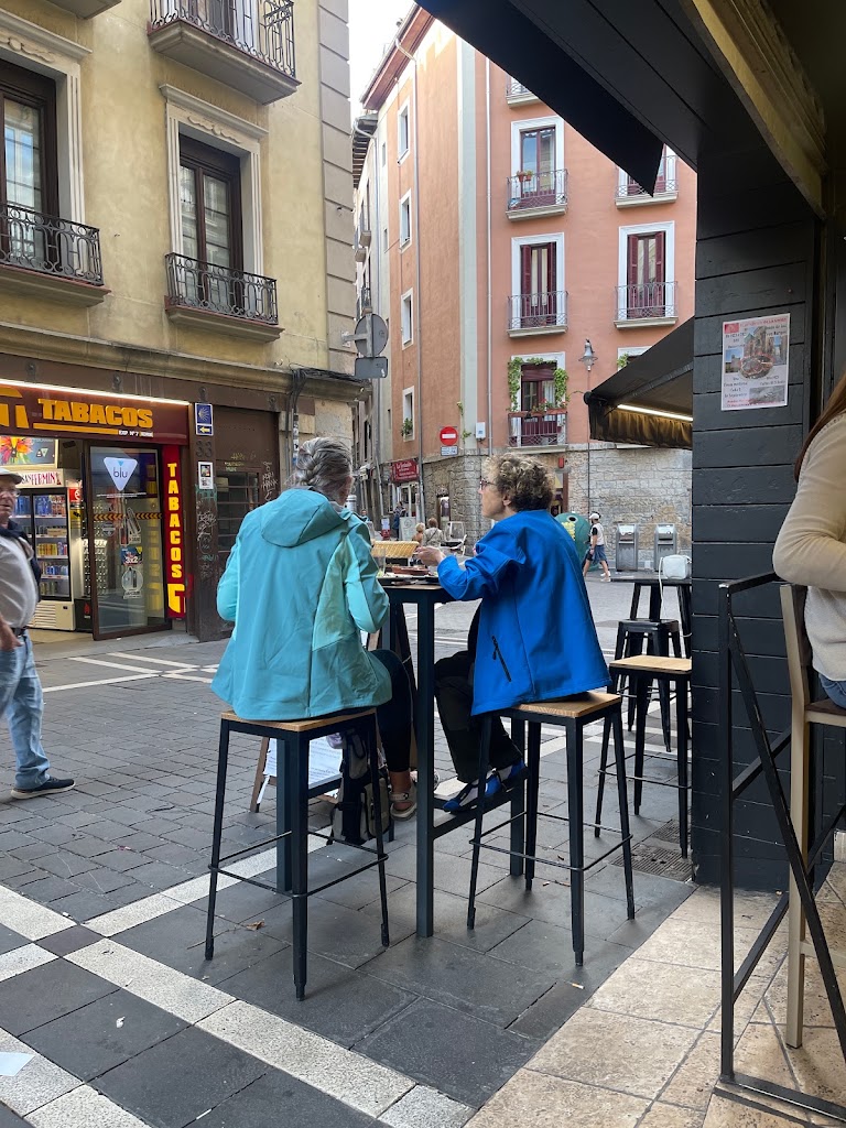 Asador Maitagarri — Ambiente