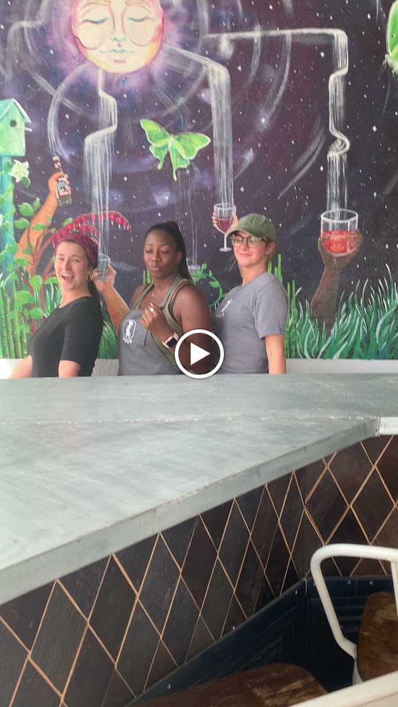  White Dog, Local Green Bay Eatery