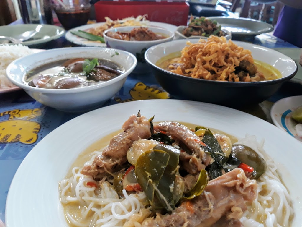 Khun Ead Restaurant's Photo/Menu