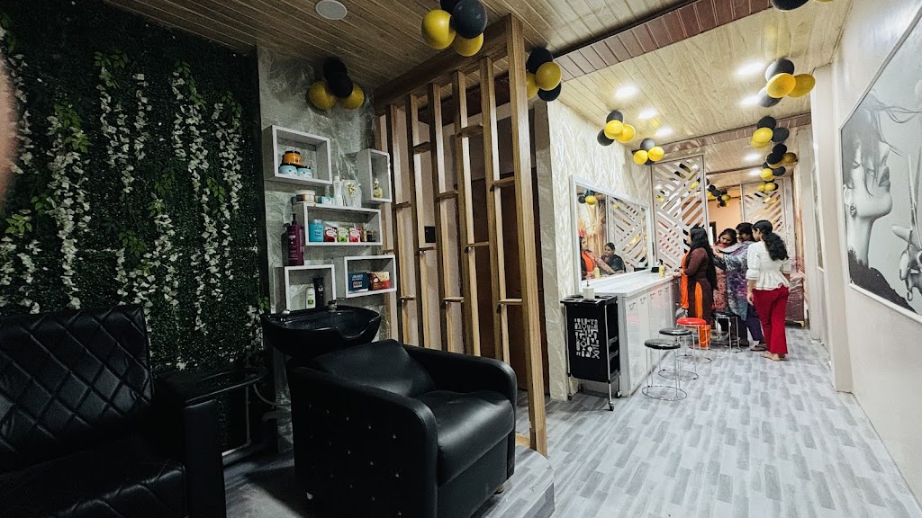 Sapna Makeover And Academy