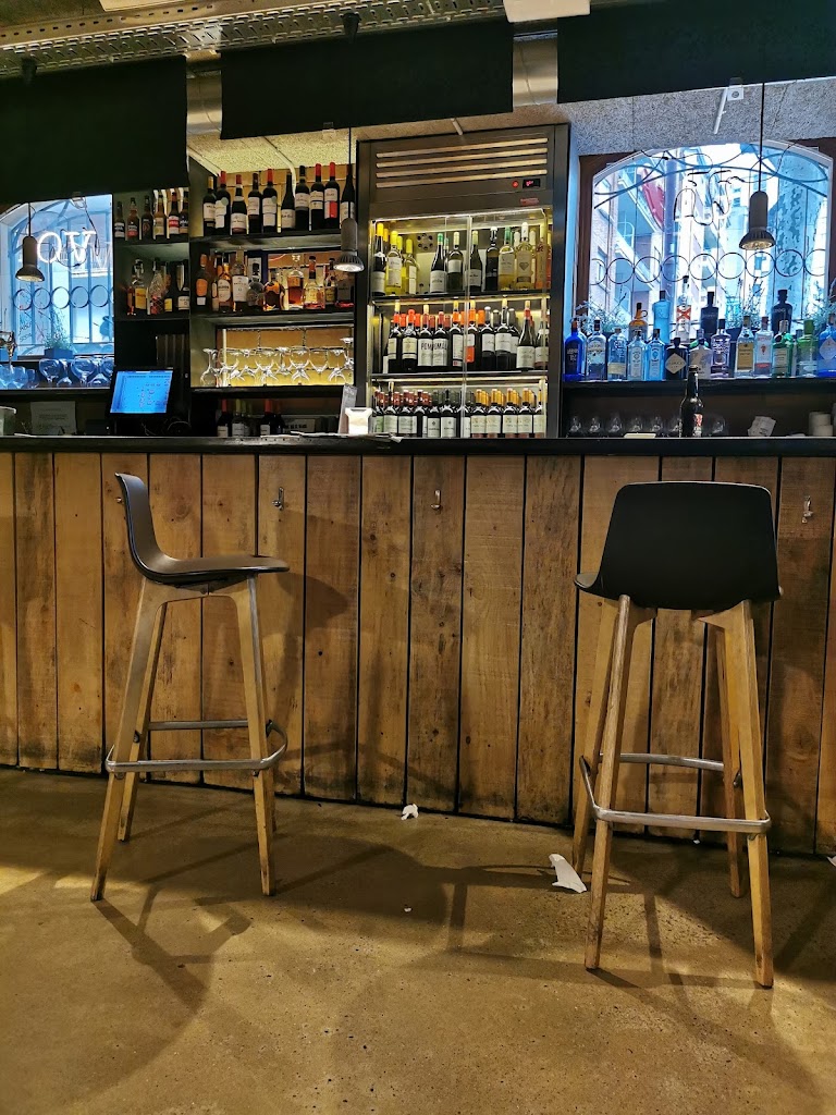 Cafe Tivoli — Ambiente
