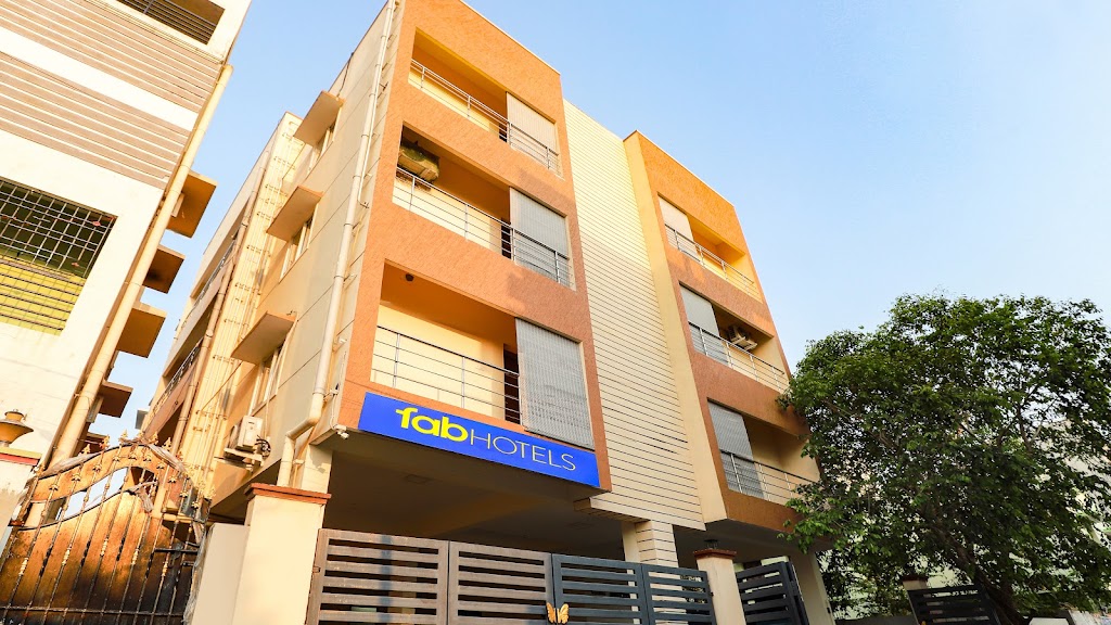 Fabhotel Home Tree Service Apartment Kolathur