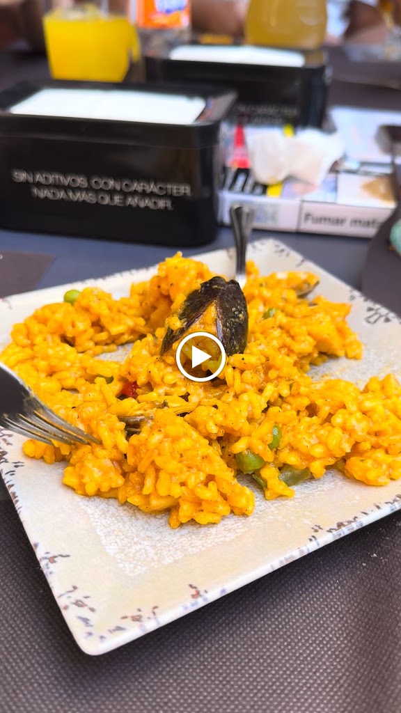 Cerveceria La Canita — Videos