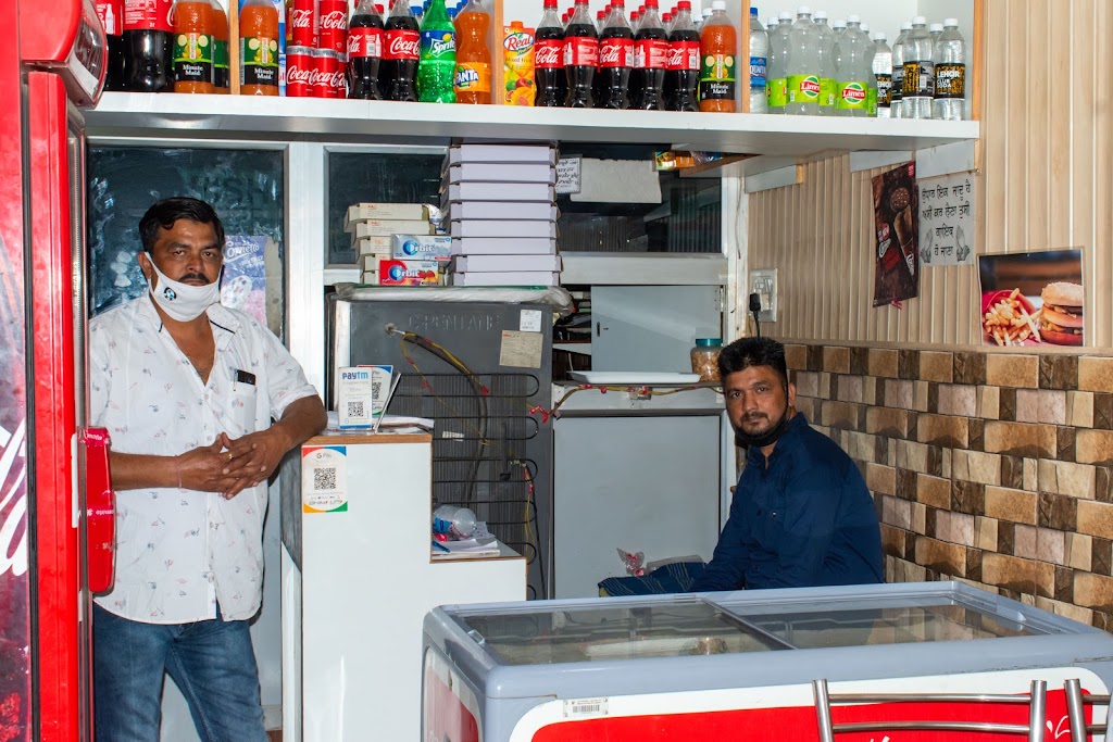 Sarvjit Bhaini Burger House Best Fastfood Restaurant