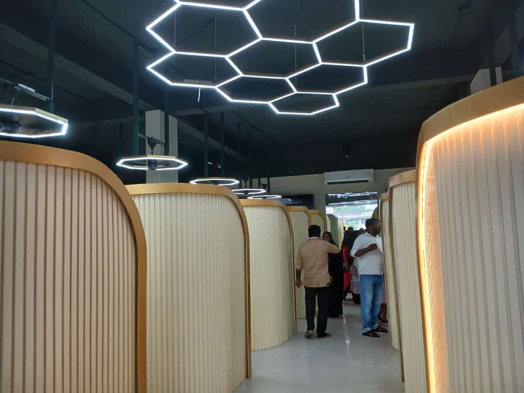 Roxy Zaks Hair Beauty Rituals Feroke Chungam