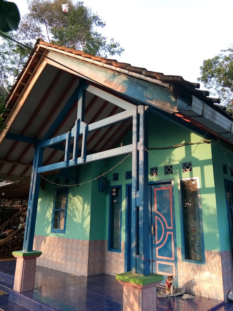 rumah santi sinta