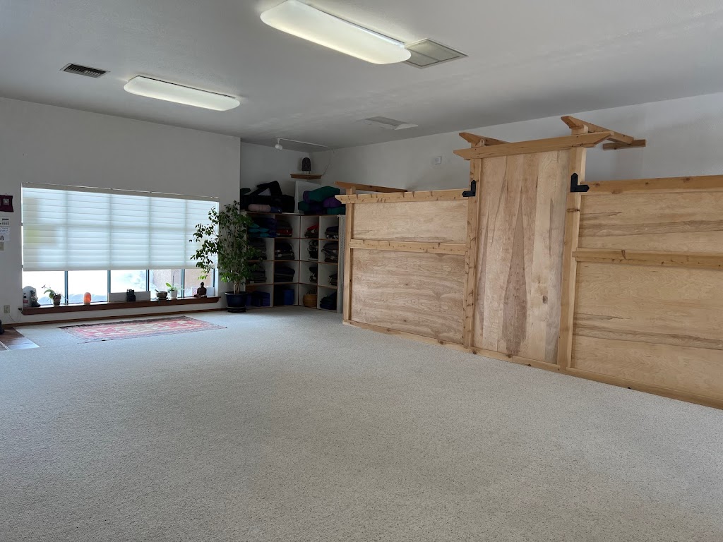  Shasta Yoga: Wellness Therapies