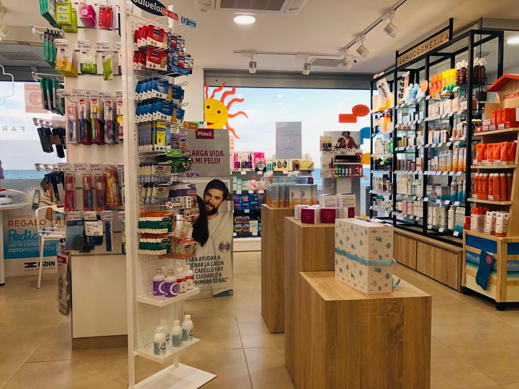 Farmacia Les Palmeres — Todas