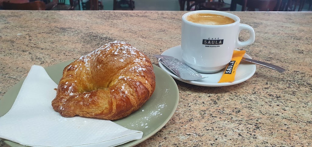 Cafe Camp Redo — Comida y bebida