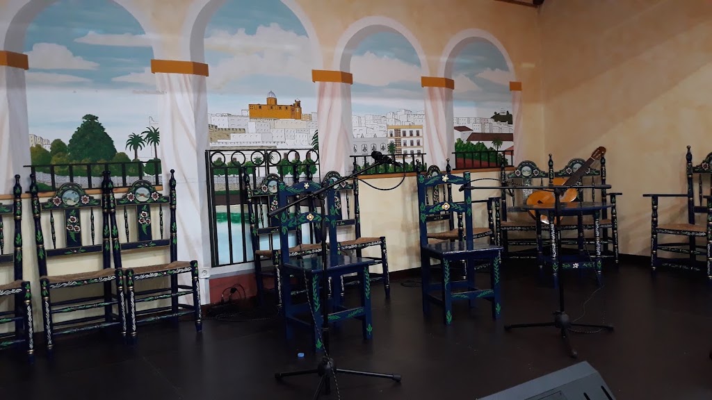 Pena Flamenca Chiclanera — Ambiente