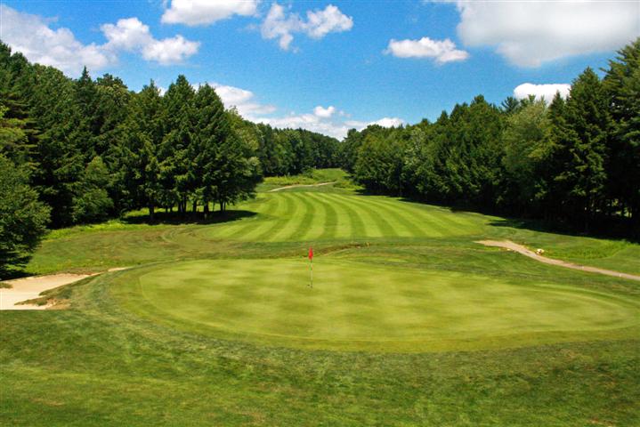  Crumpin-Fox Club : 18 Hole Golf Course Bernardston, MA