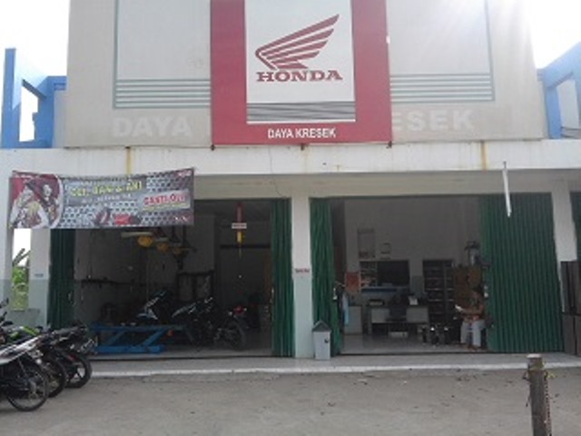 AHASS Daya Motor Kresek