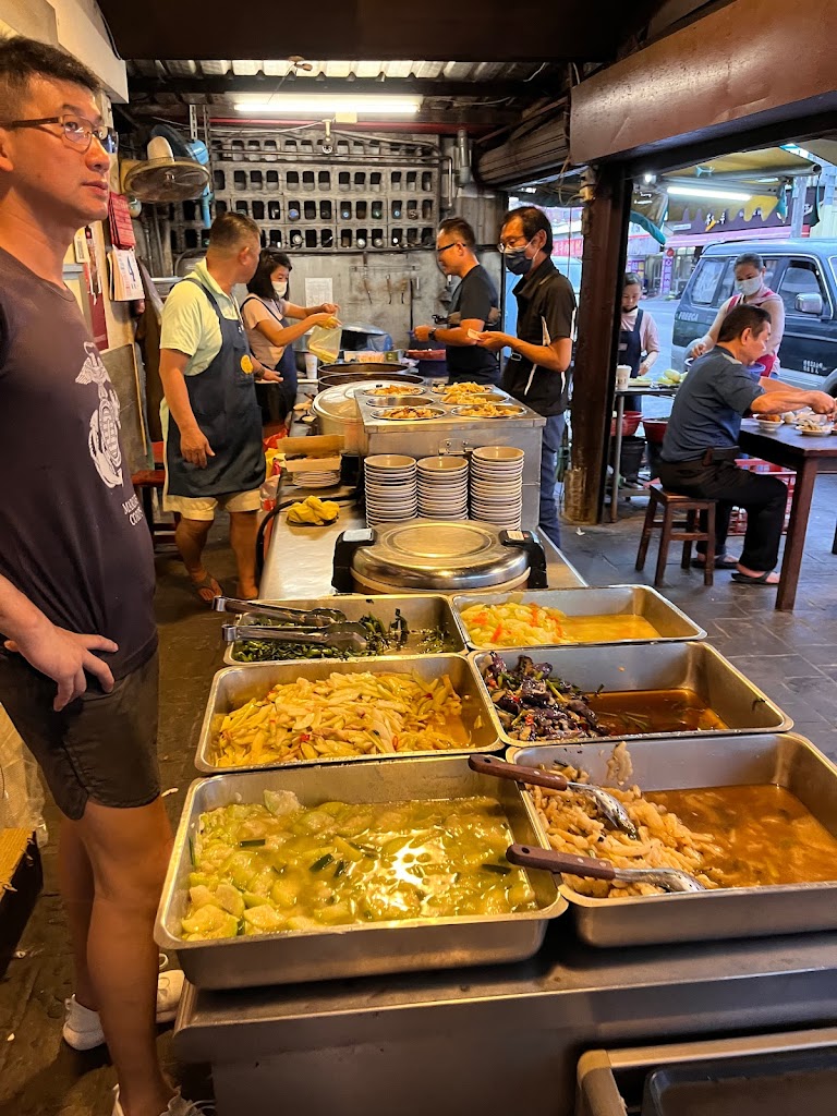 溪湖阿讚豬腳爌肉飯 的照片