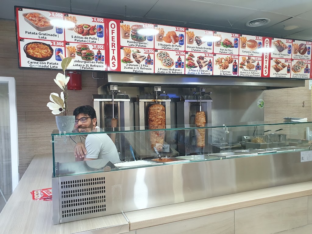 Kebab-Pizzeria Puerta De Estepa — Ambiente