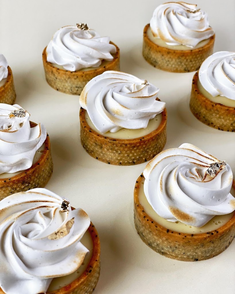 Tartalia Desserts Boutique/Cafeteria Pasteleria — Pastel