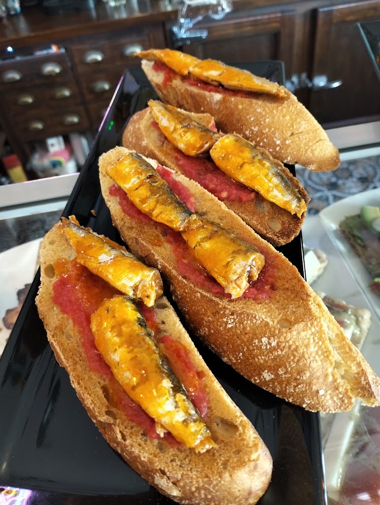 Besos Robados Loungue Bar — Comida y bebida