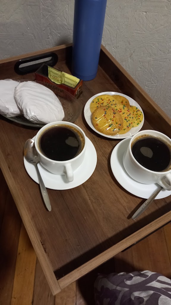 Comida y bebida