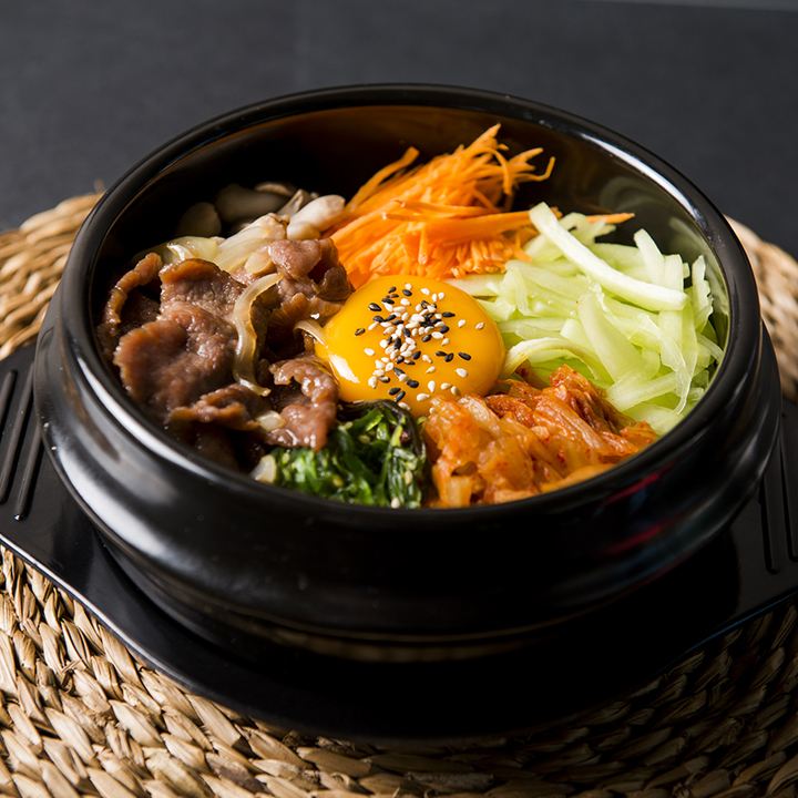 Watami Sushi Banyoles — Comida y bebida