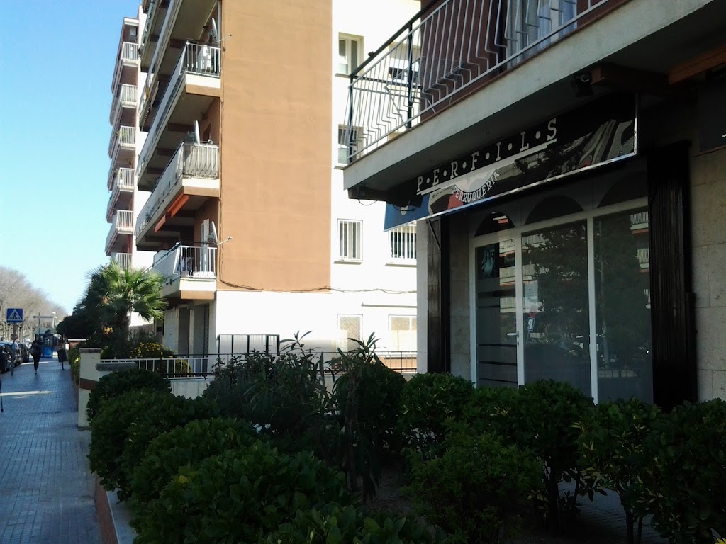 PELUQUERIA PERFILS vilassar de mar — Del propietario