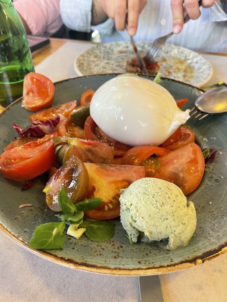 CA'NAIA BAR Food@Drinks — Burrata
