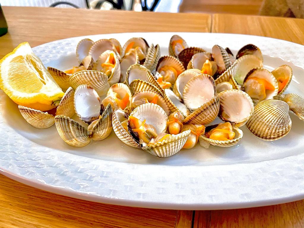 Casino taberna — Comida y bebida