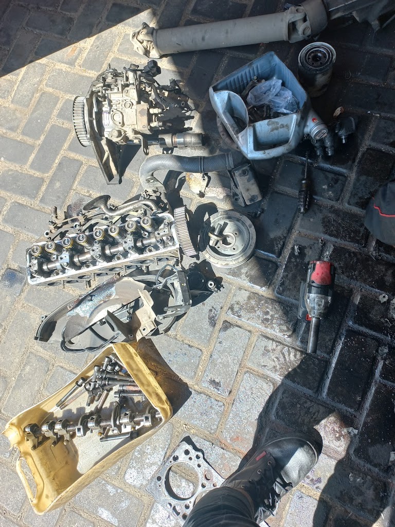 LA AUTO SERVICE