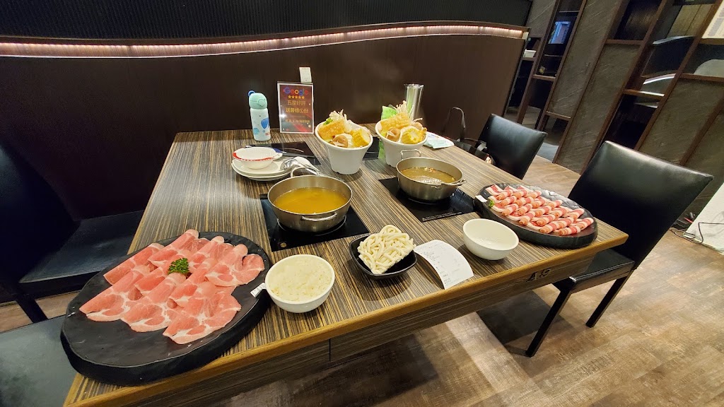 惹鍋 沒事惹惹鍋｜平價海鮮鍋物｜深夜鍋物-台中崇德店 的照片