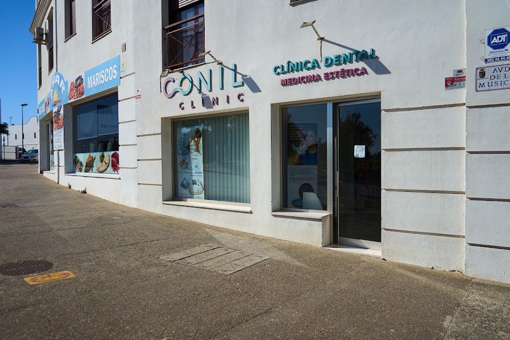 Medicina Estetica Conil Clinic — Exterior
