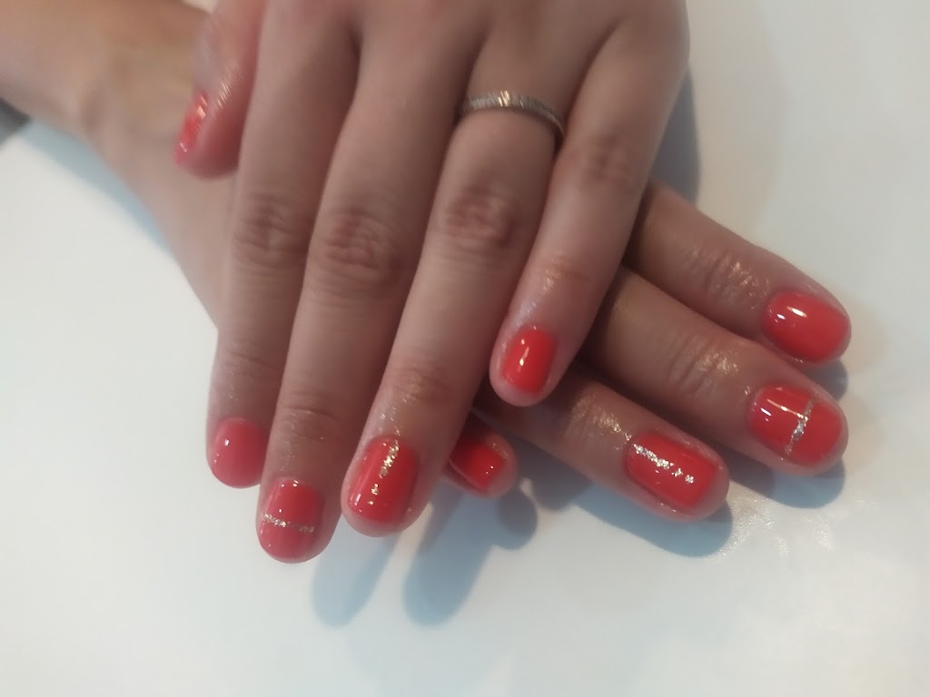 Estetica Salon de belleza Fantasy — Manicura
