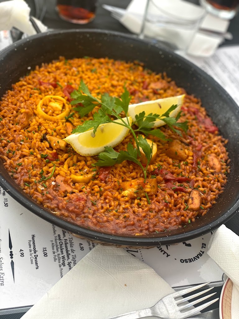 Restaurante El Travieso — Paella
