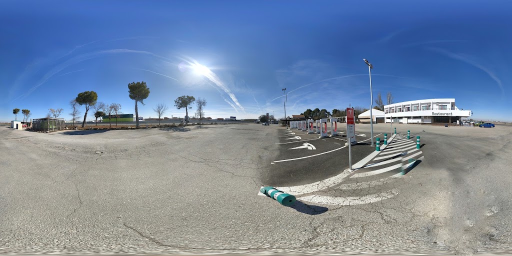 Tesla Supercharger — Street View y 360deg