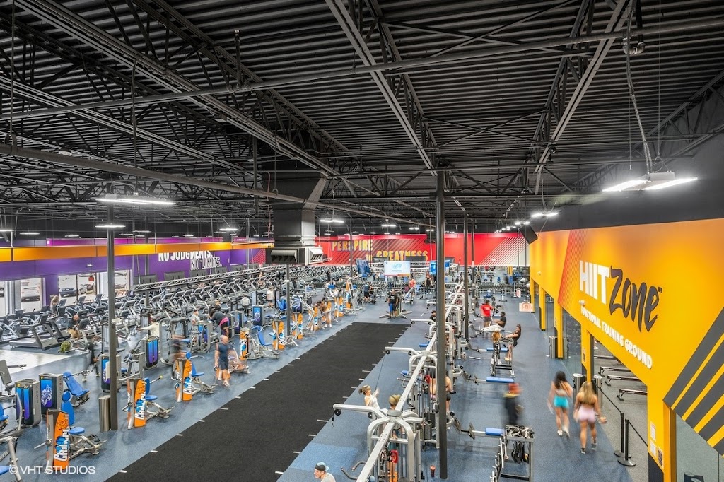  Crunch Fitness - Marietta