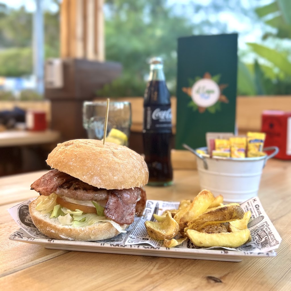 El Capo Mar — Comida y bebida