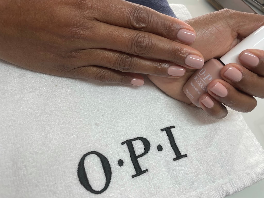 Me Beauty Bar — Manicura