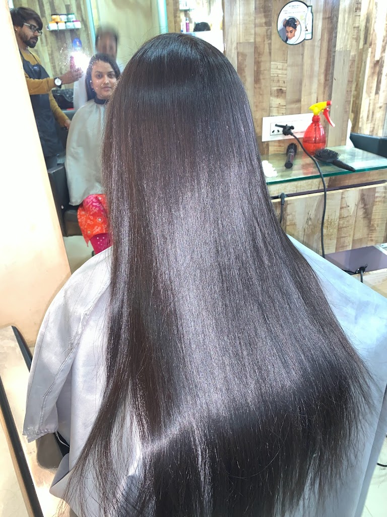 Shadow Hair And Beauty Salon Bhandara