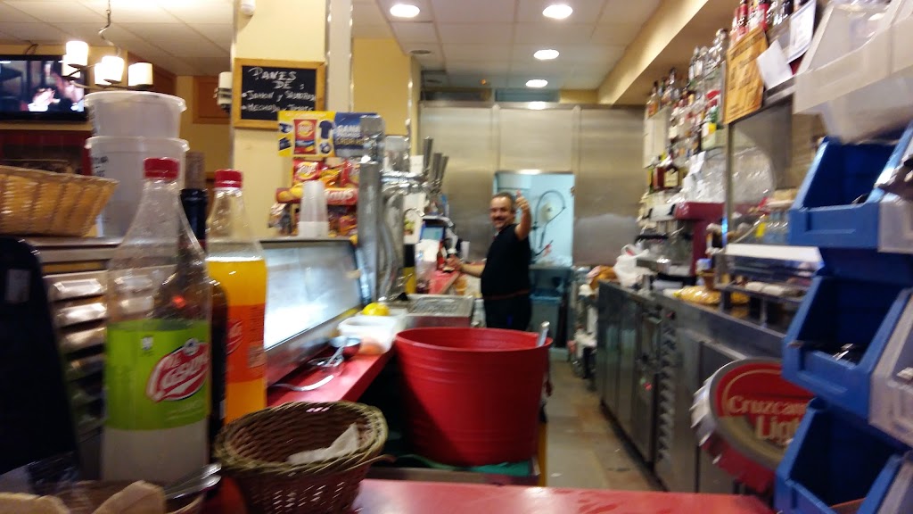 Bar Ribera De Camas — Ambiente
