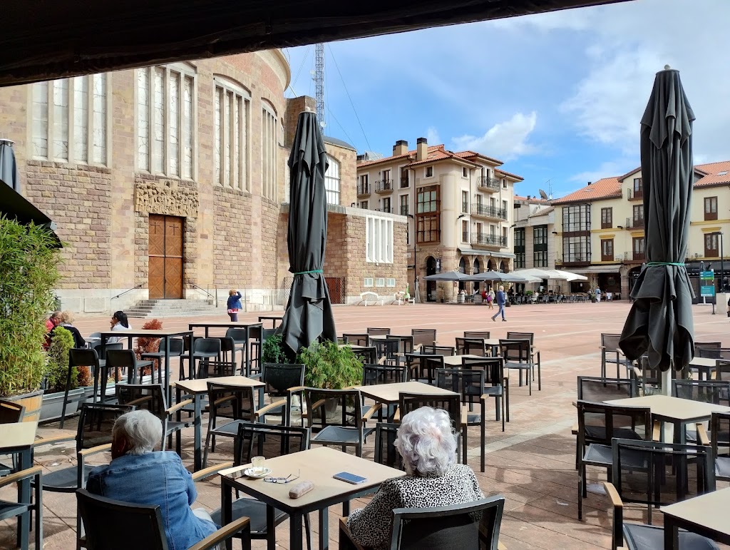 Bar Torrelavega — Ambiente