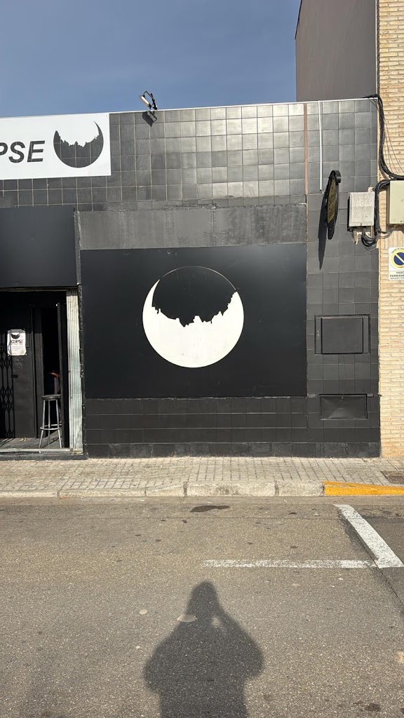 Eclipse pub utebo