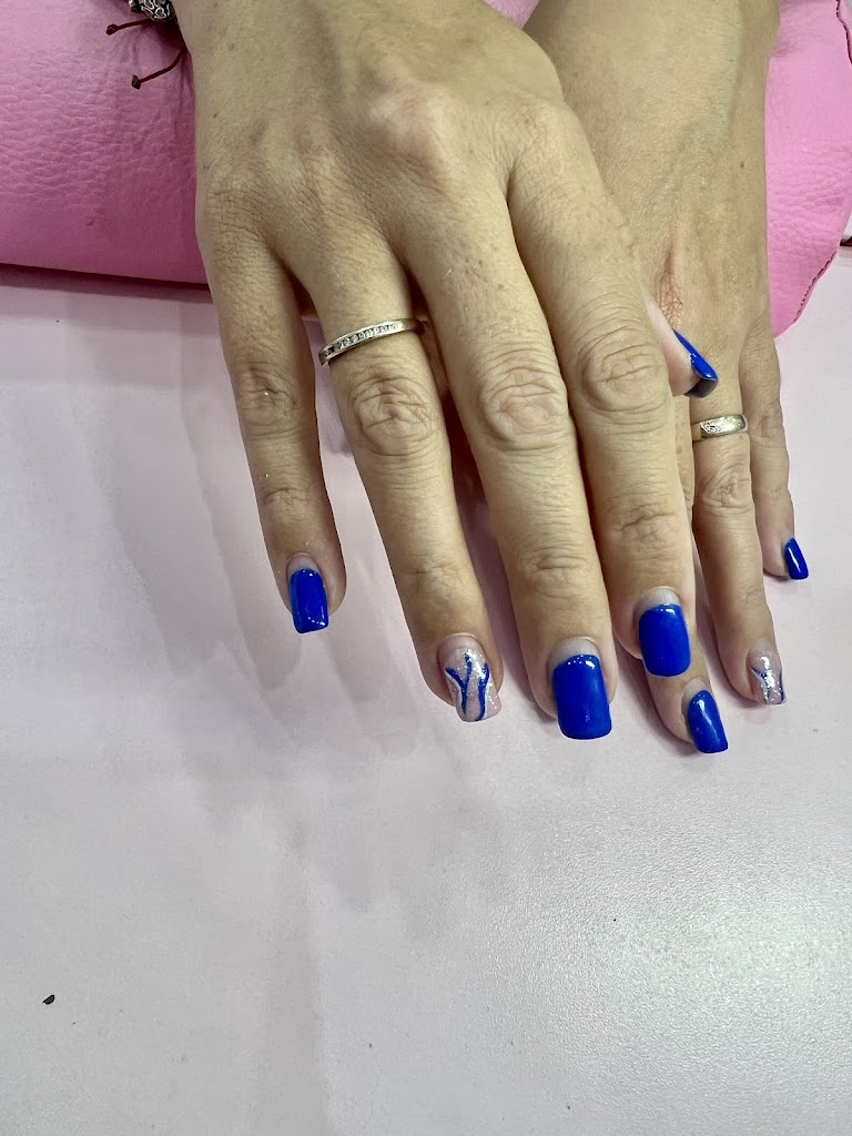 Evelyn Aliques peluqueria y estetica