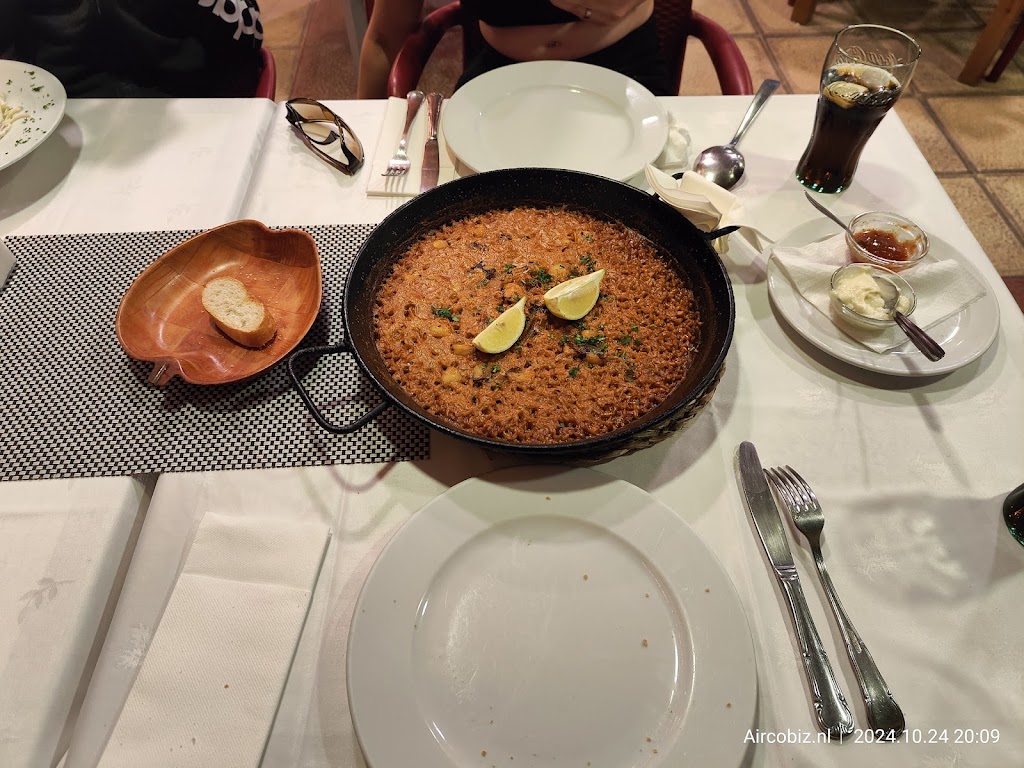 Restaurante Cavia — Paella