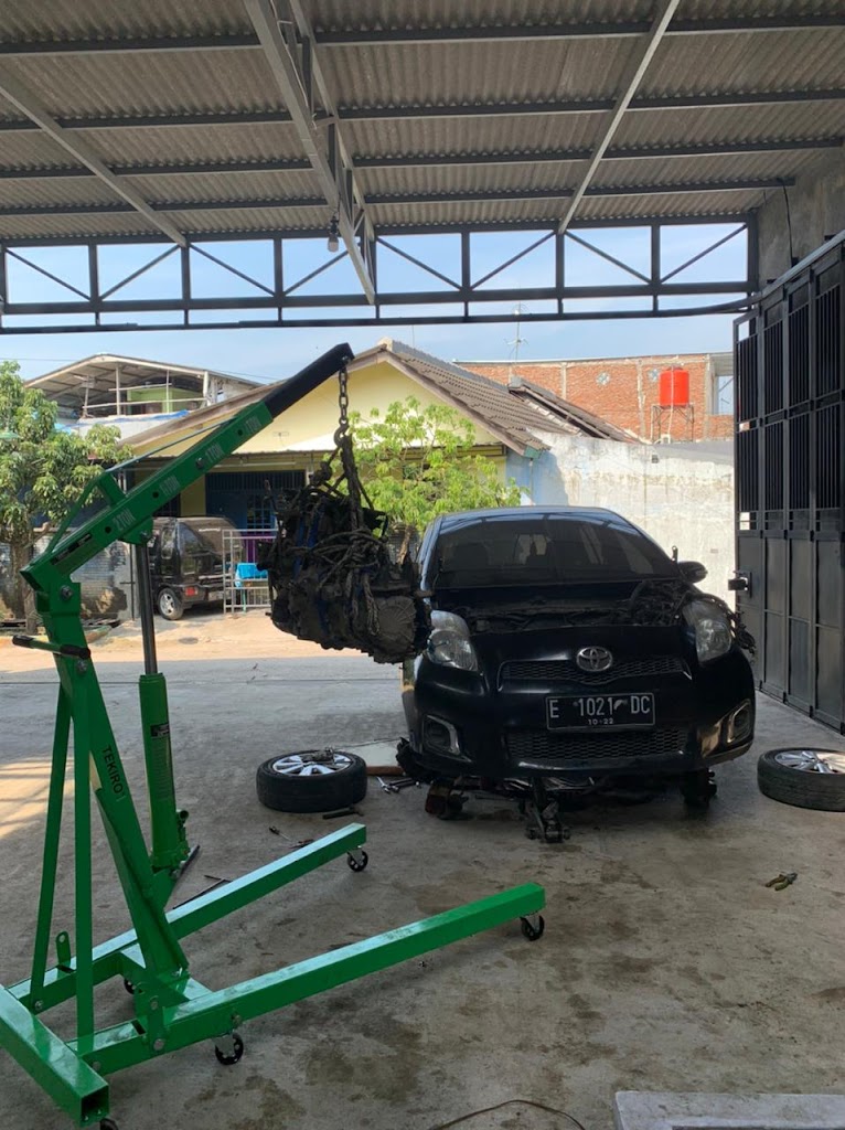 Bengkel Mobil Tri Tunggal