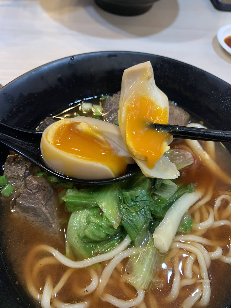 豐盛刀削麵/蕃茄牛肉麵/水餃/華山必吃美食/加熱滷味/平價小吃/牛肉麵/中山區美食/附近美食/條通美食 的照片