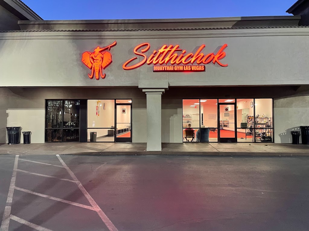  Sitthichok Muay Thai / Smiling Warriors Team