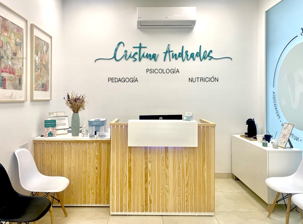 Centro Acreditado Cristina Andrades * Psicologia * Pedagogia * Nutricion